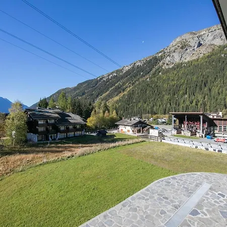 Sainte-foy-l'argentiere Sleeps 6