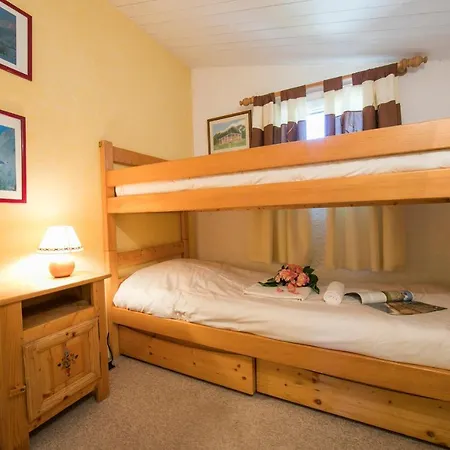 Апартаменти Sainte-foy-l'argentiere Sleeps 6