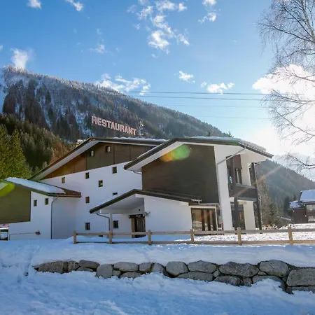 Sainte-foy-l'argentiere Sleeps 6 Апартаменти Шамоні